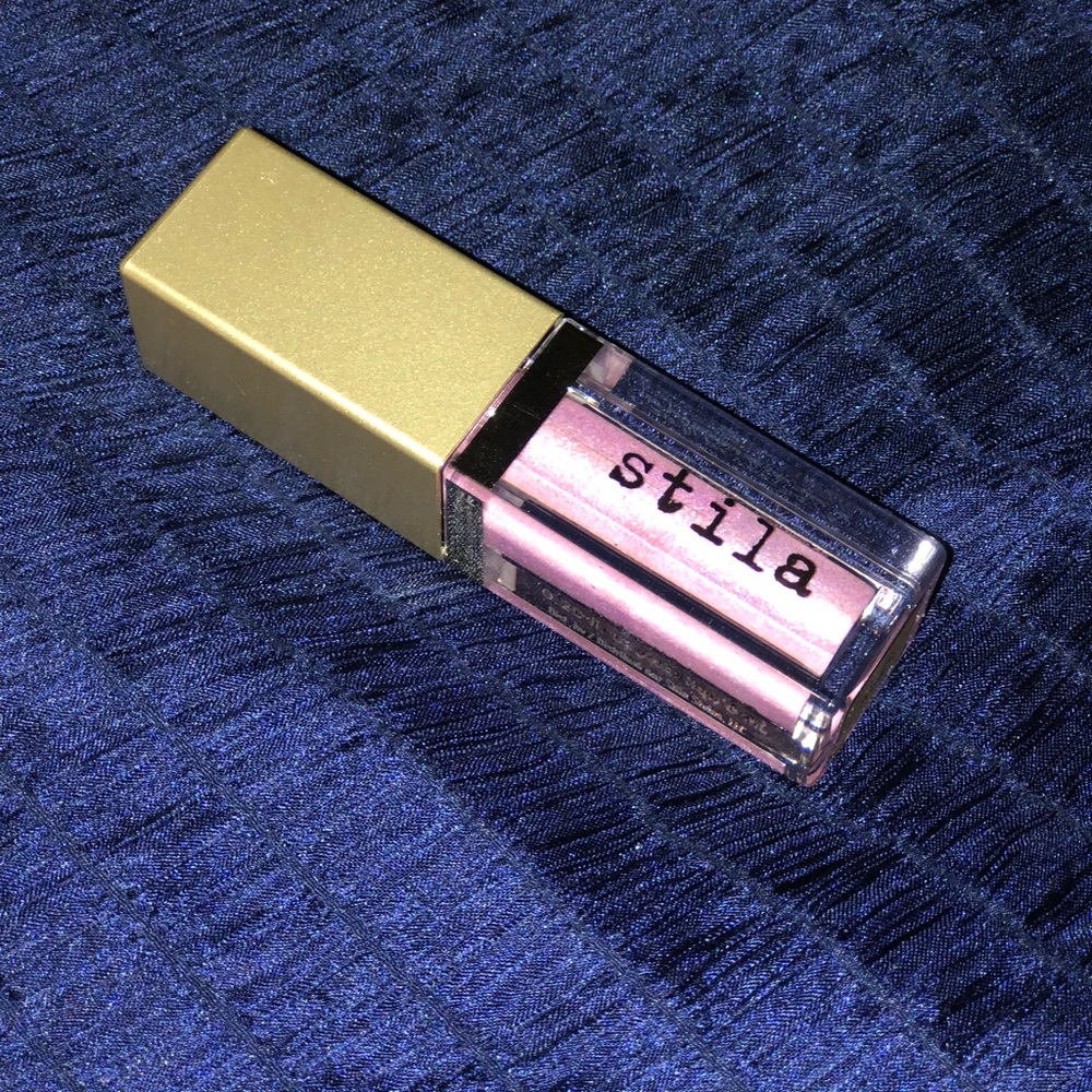 STILA GLITTER AND GLOW HIGHLIGHTER - Queen